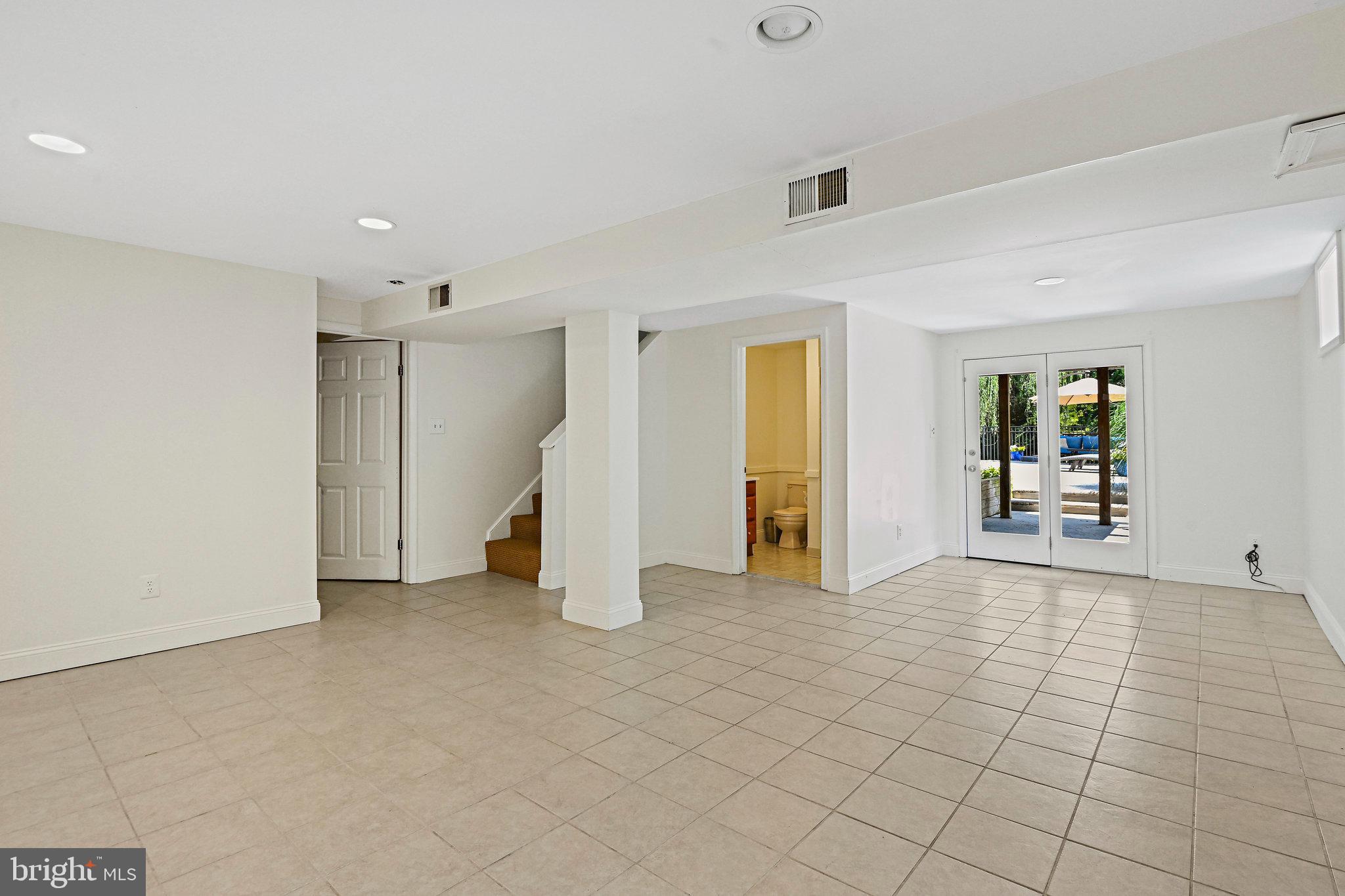 8012 ELM PLACE