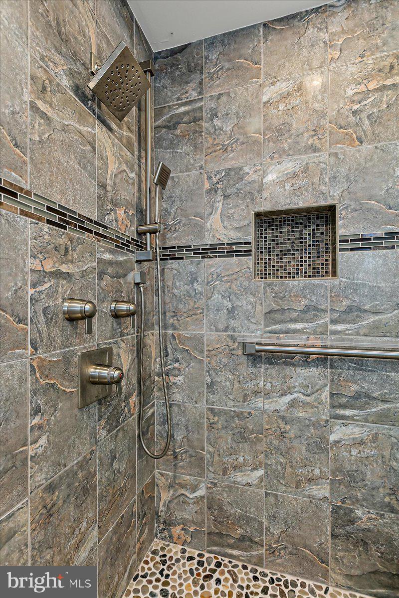 8307 Southstream Run