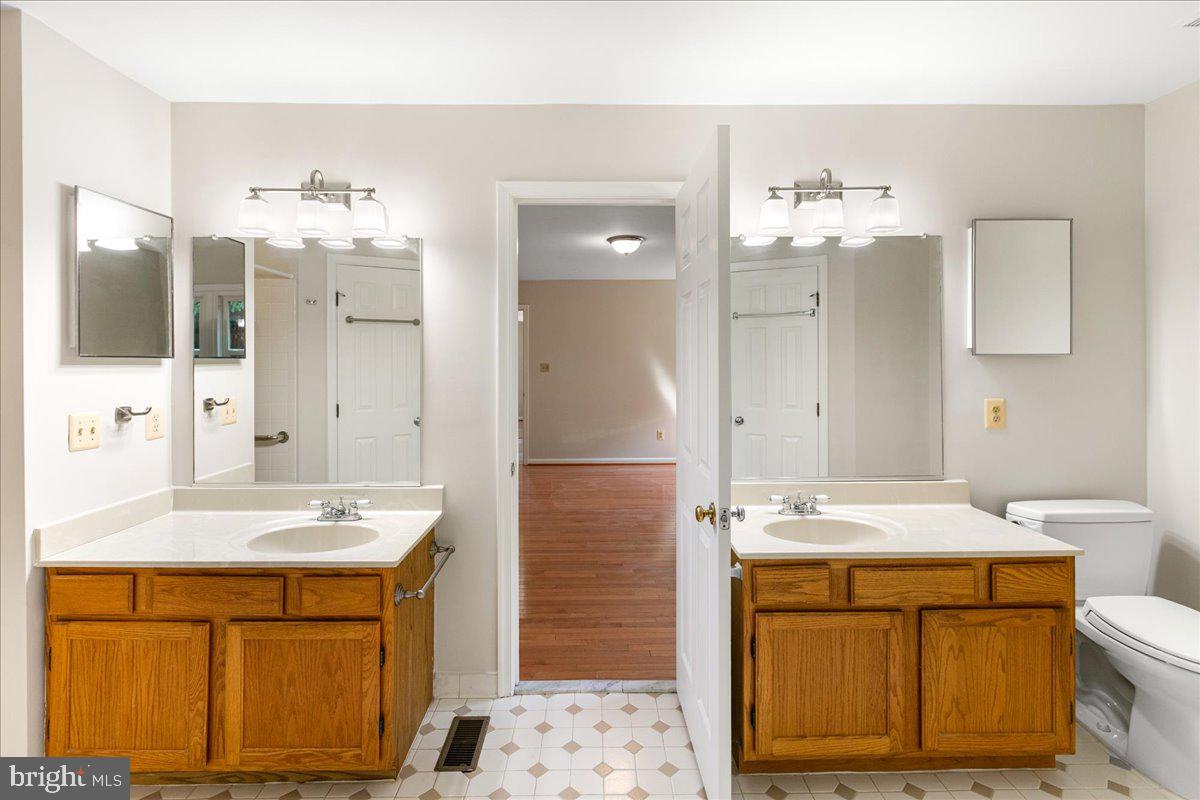 8307 Southstream Run