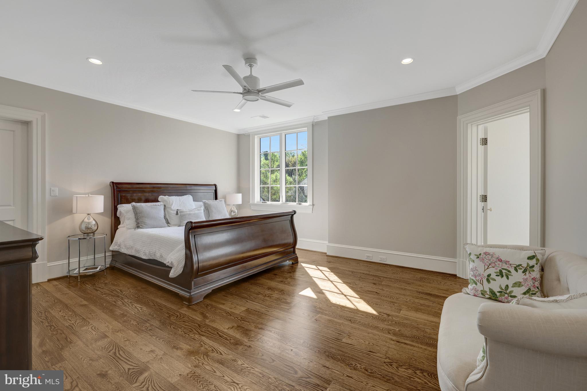 954 Mackall Farms Ln