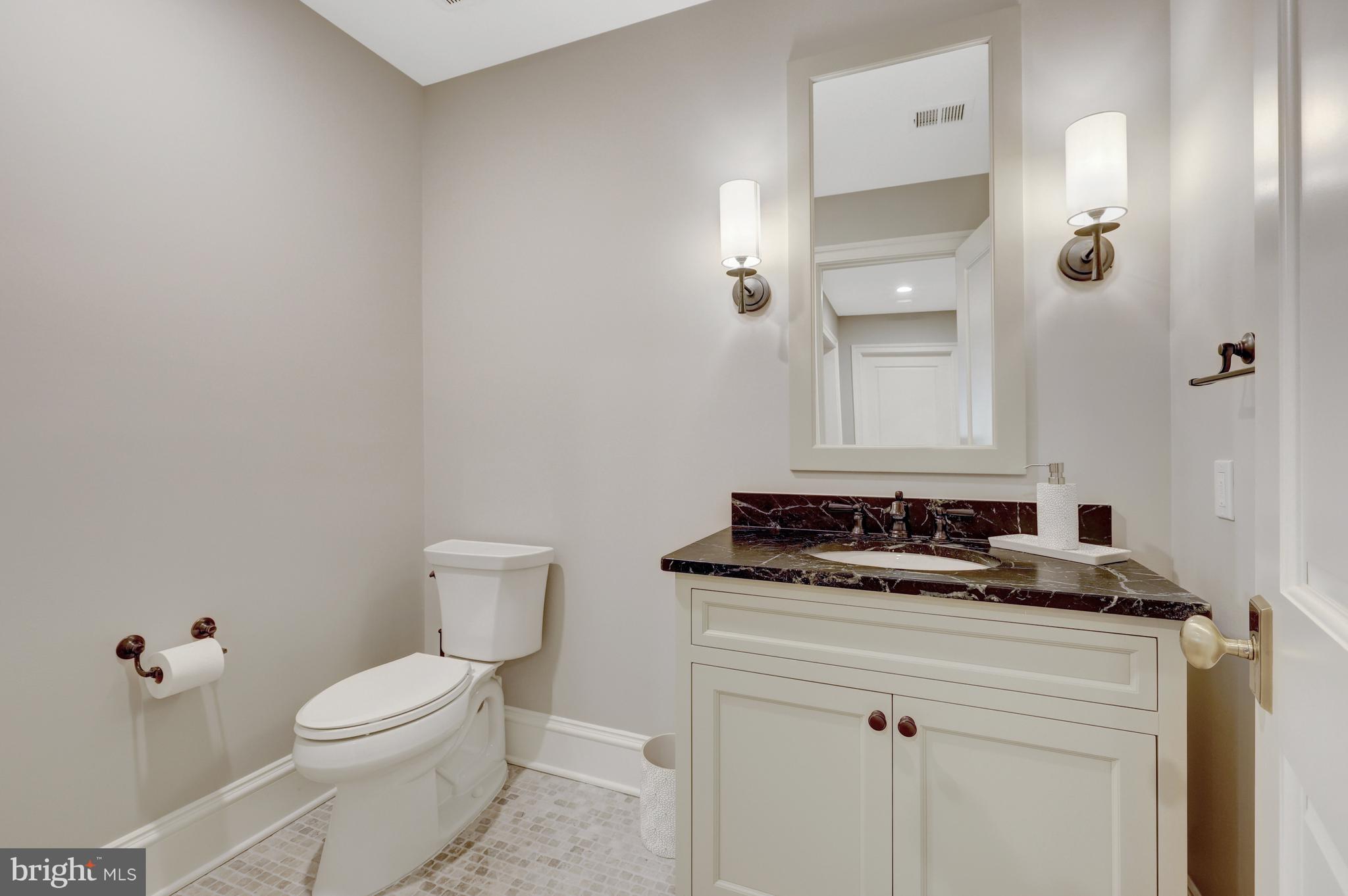 954 Mackall Farms Ln