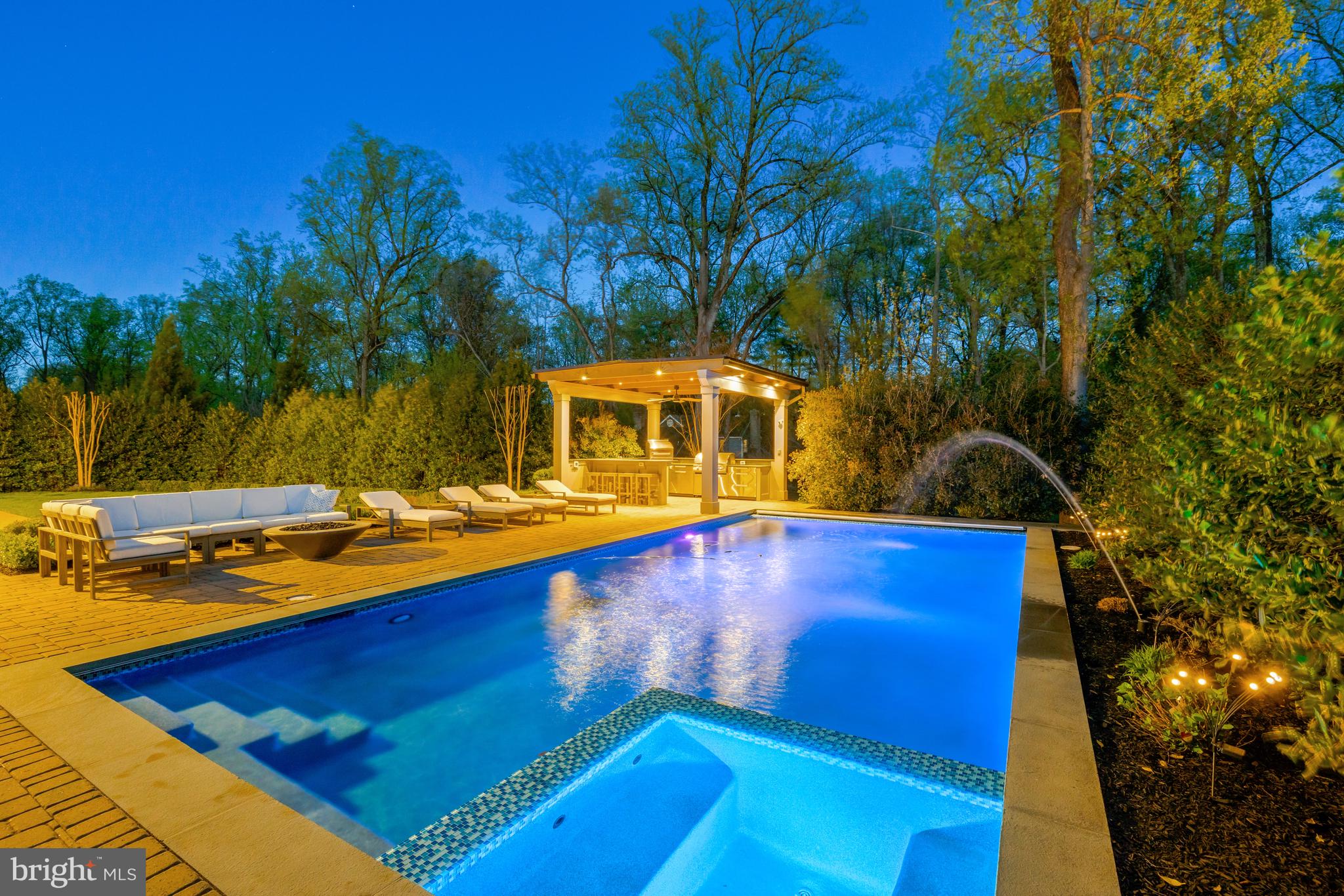 954 Mackall Farms Ln