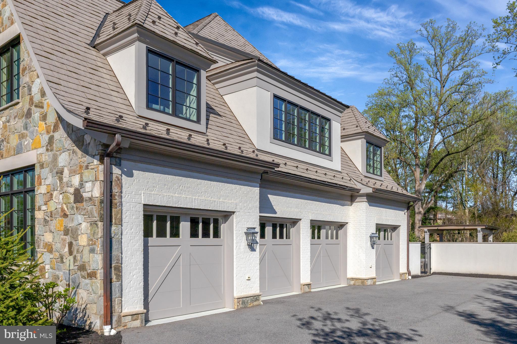 954 Mackall Farms Ln