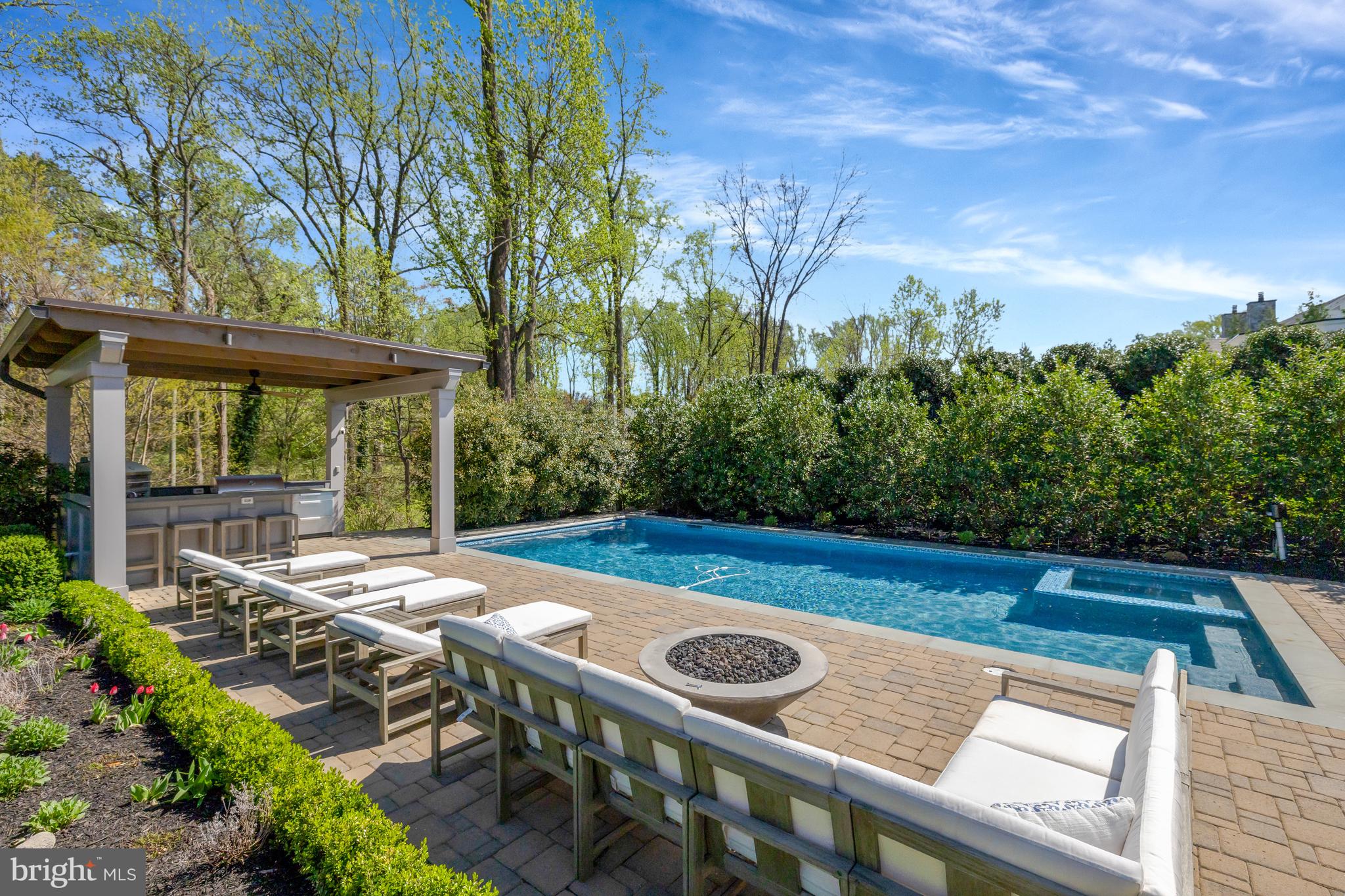 954 Mackall Farms Ln