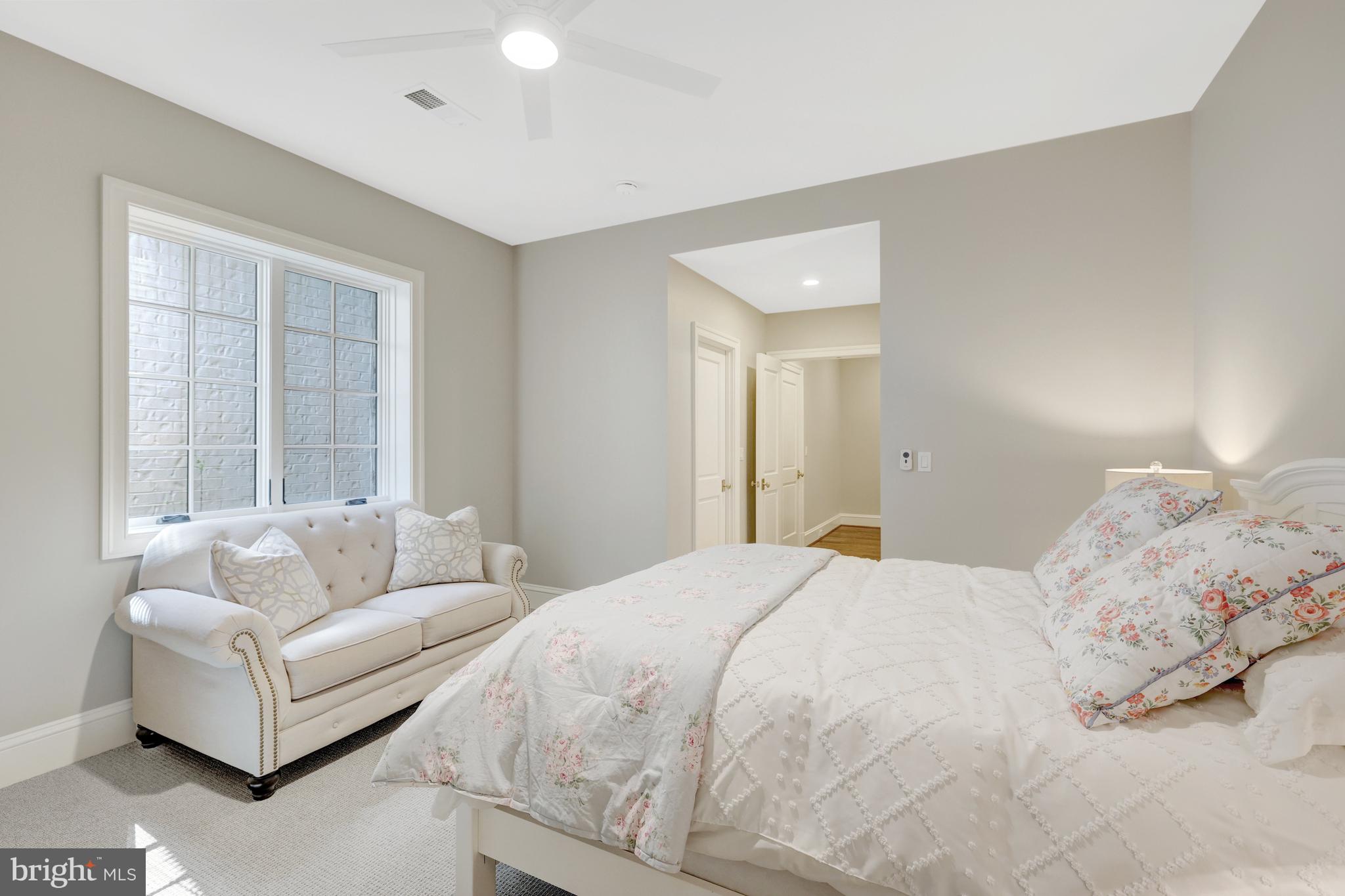 954 Mackall Farms Ln