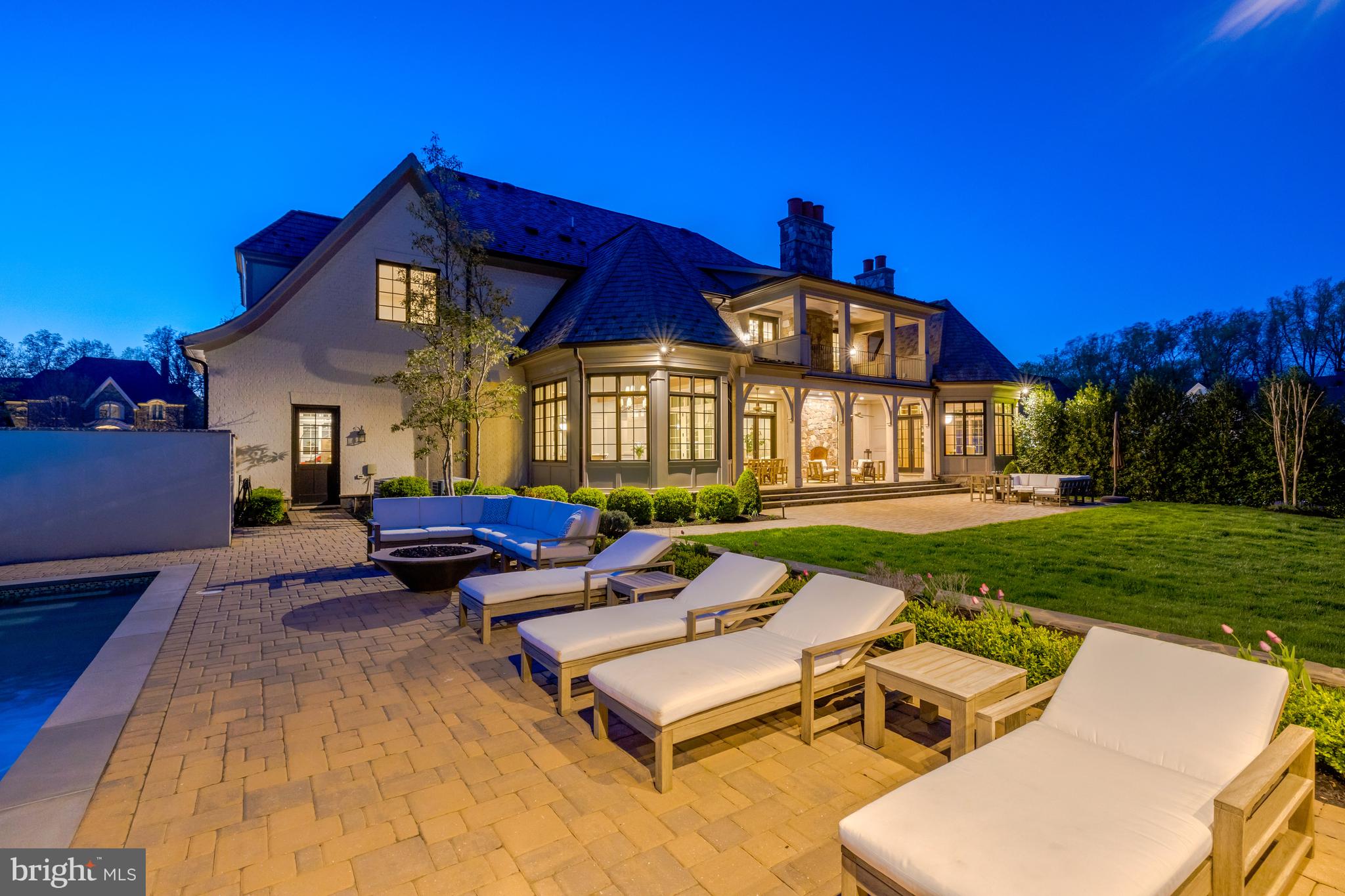 954 Mackall Farms Ln