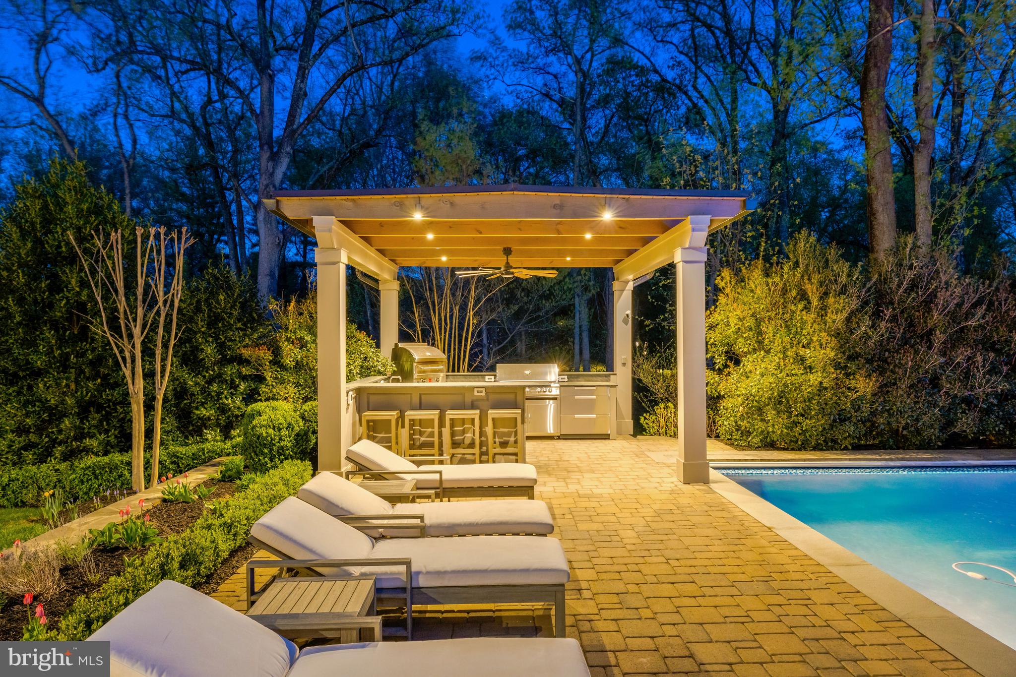 954 Mackall Farms Ln