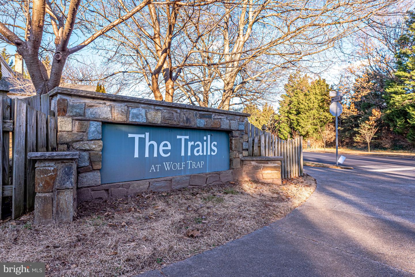 204 River Park Dr