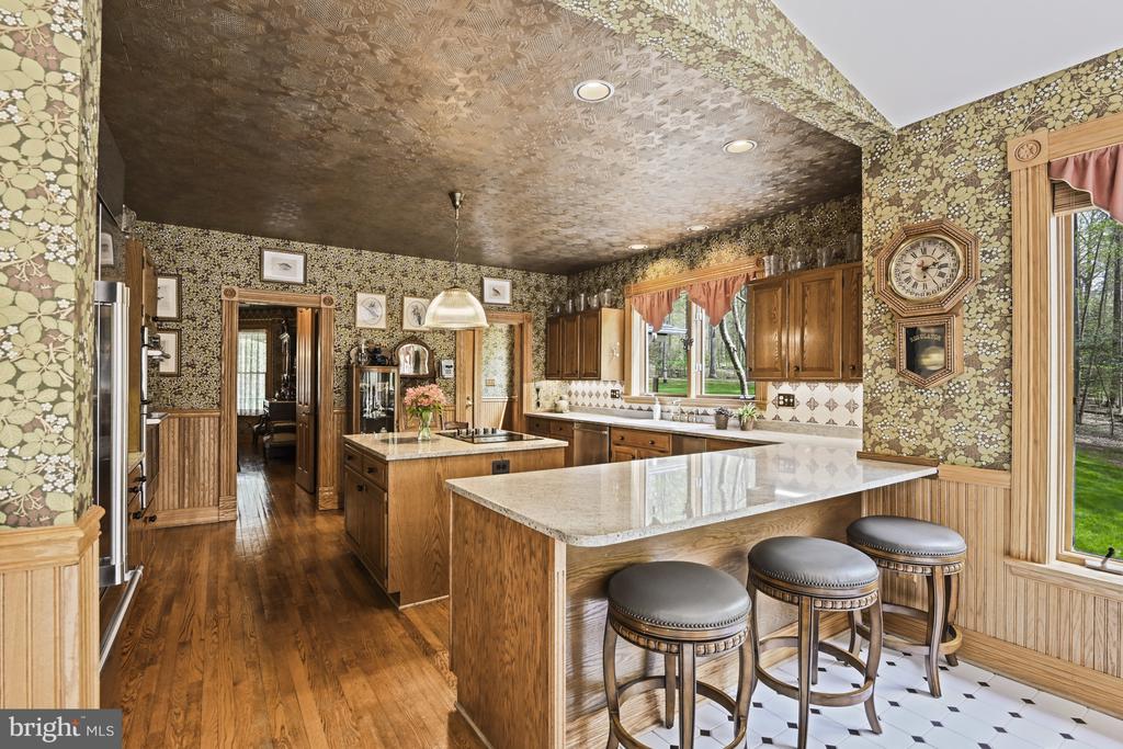 204 River Park Dr