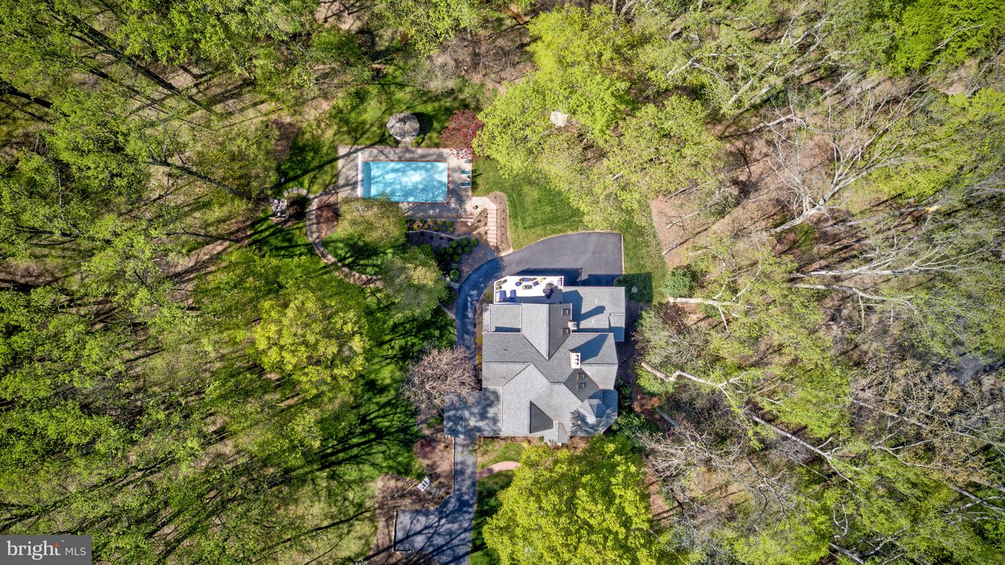 204 River Park Dr