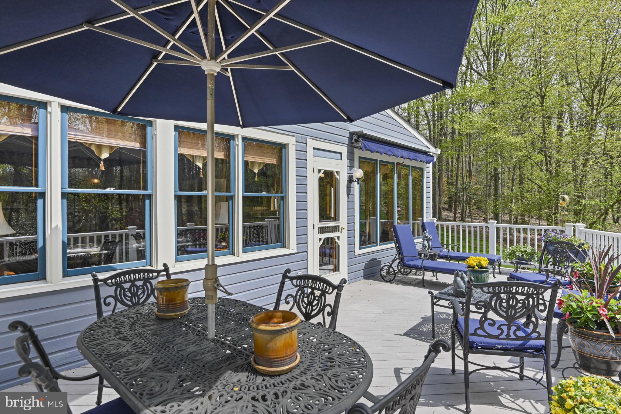 204 River Park Dr