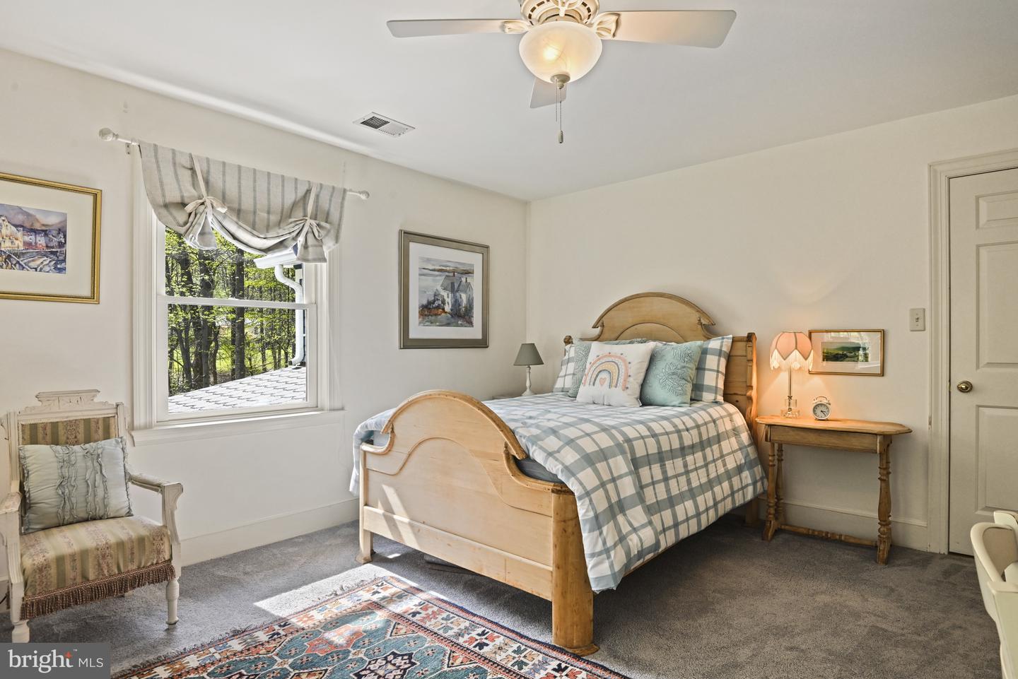 204 River Park Dr