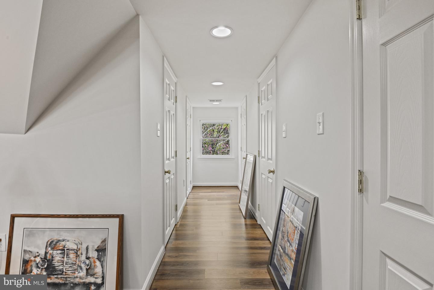 204 River Park Dr