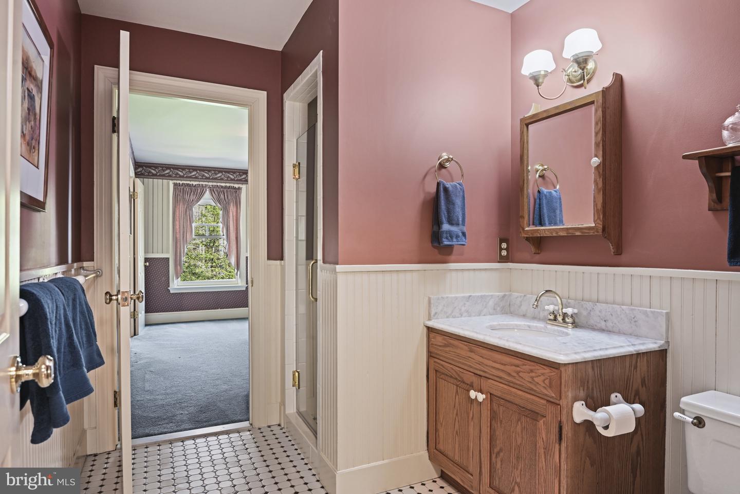 204 River Park Dr
