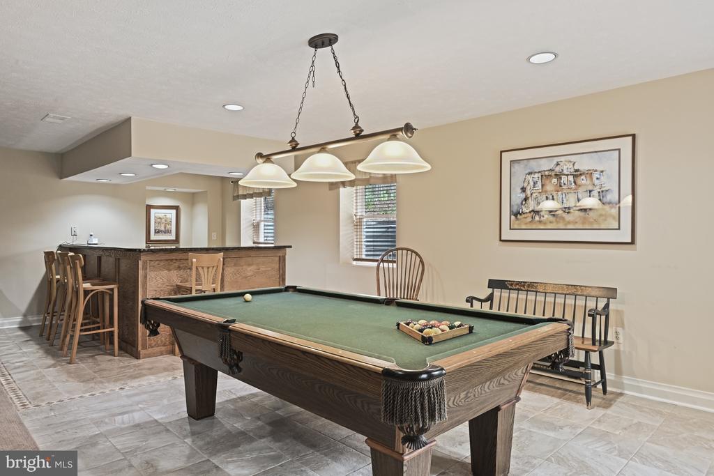 204 River Park Dr