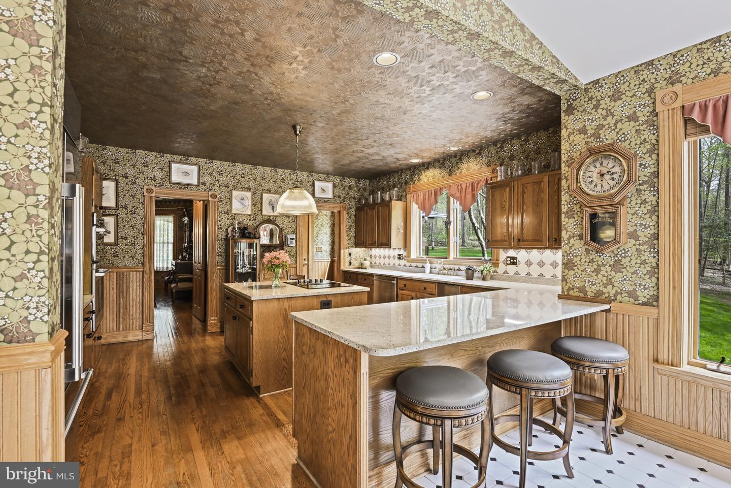 204 River Park Dr