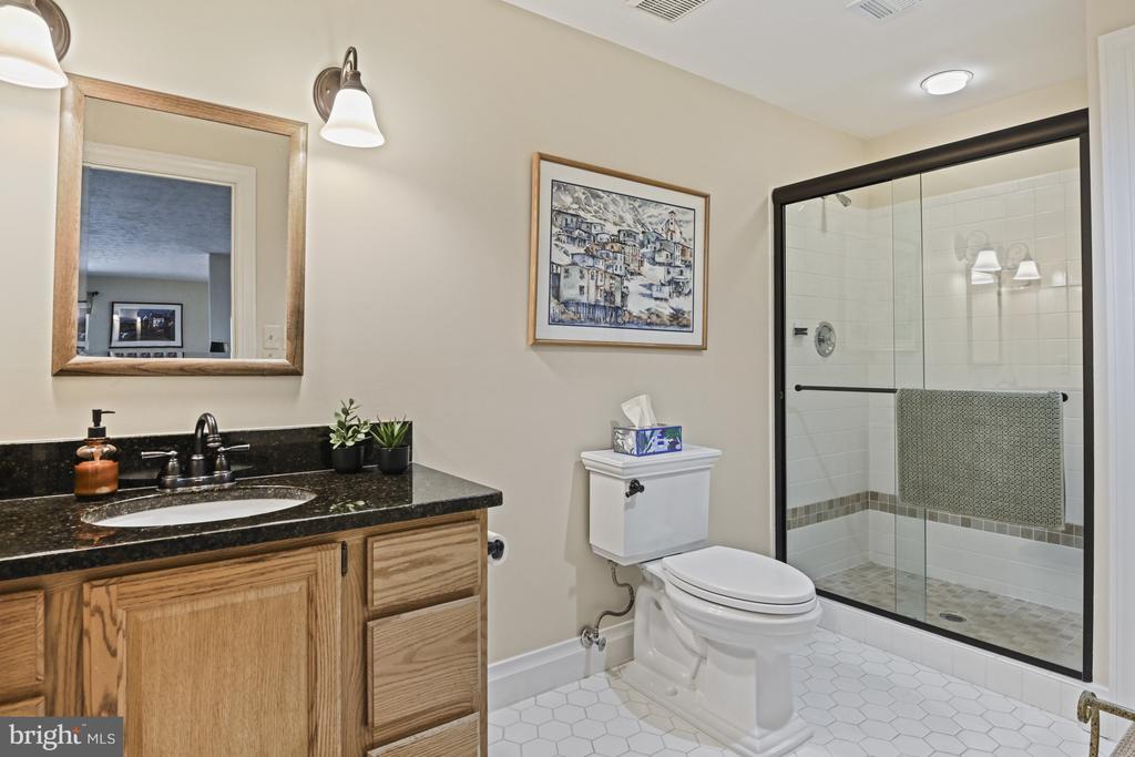 204 River Park Dr