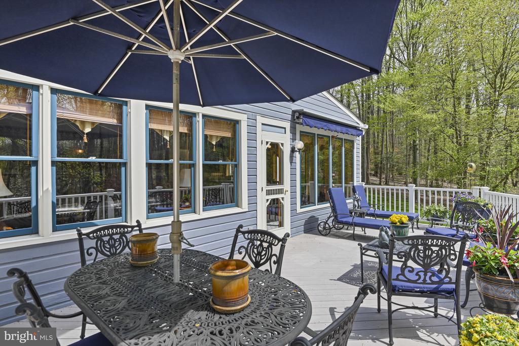 204 River Park Dr
