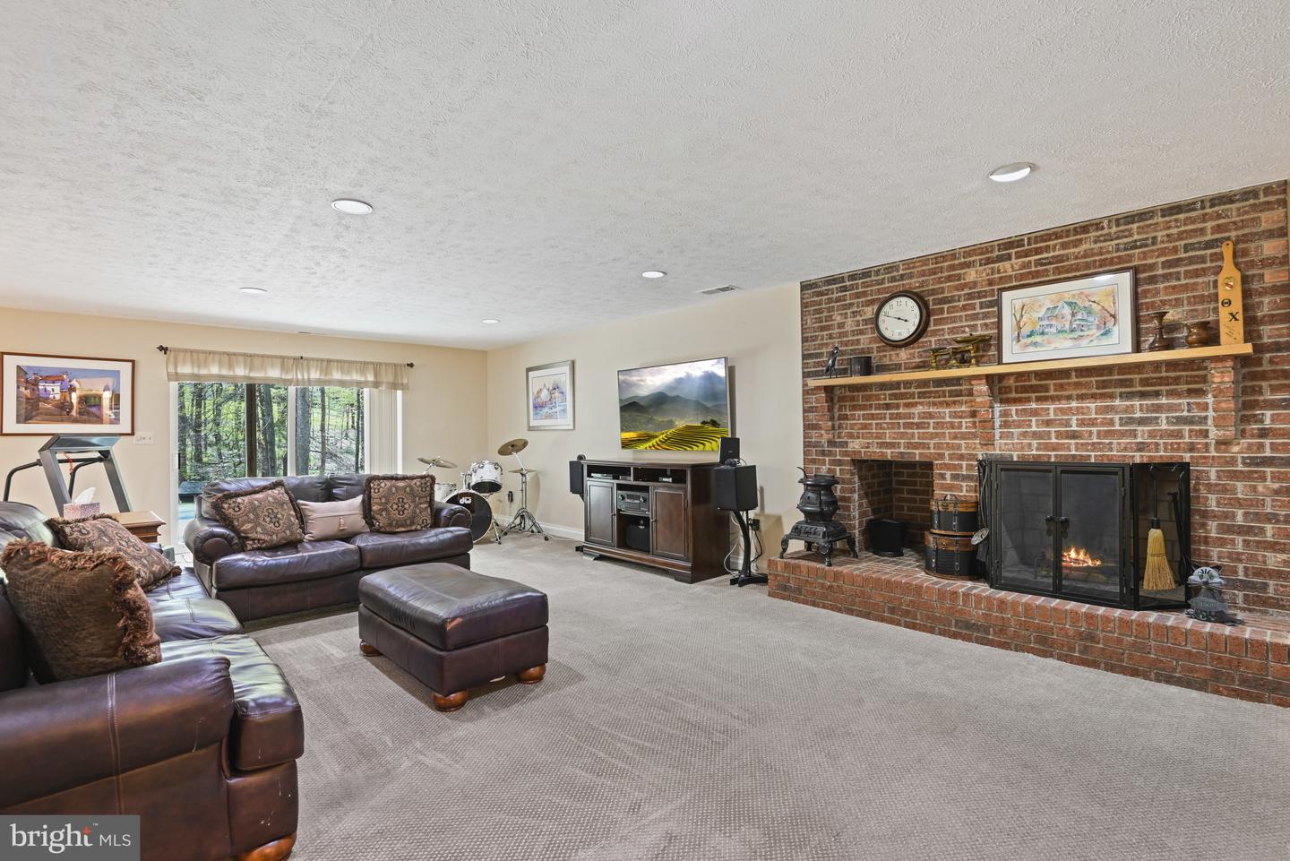 204 River Park Dr