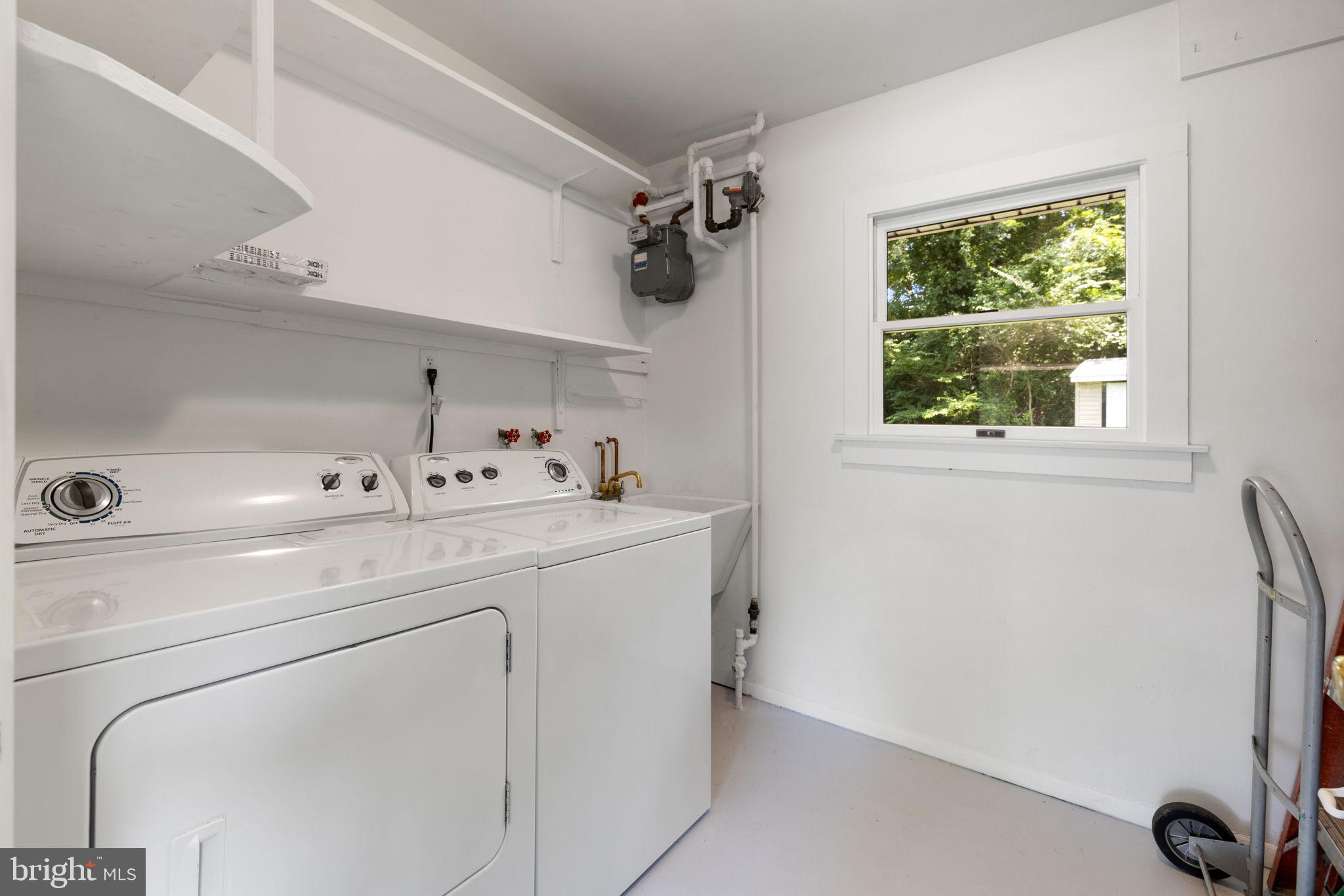 5518 KATHLEEN PLACE