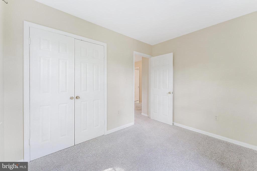 7020 BRADWOOD COURT