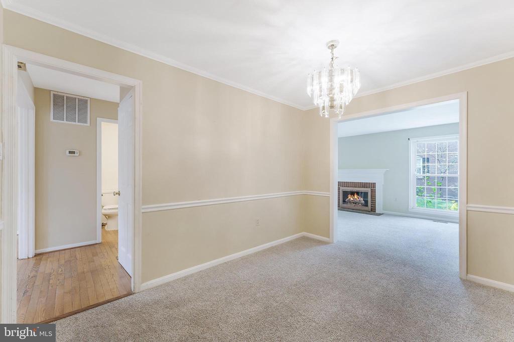 7020 BRADWOOD COURT
