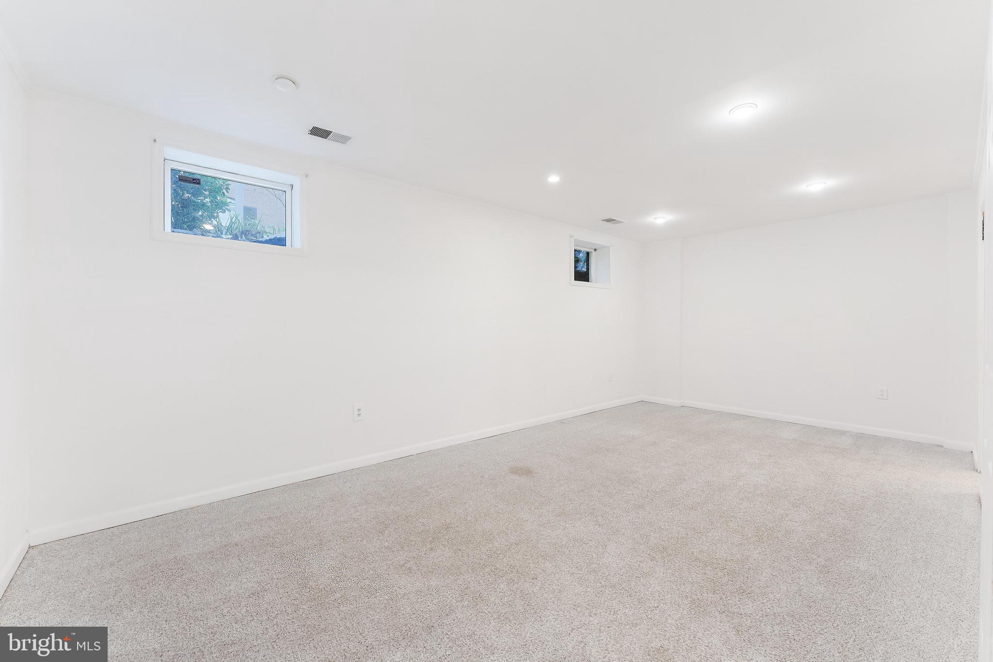 7020 BRADWOOD COURT