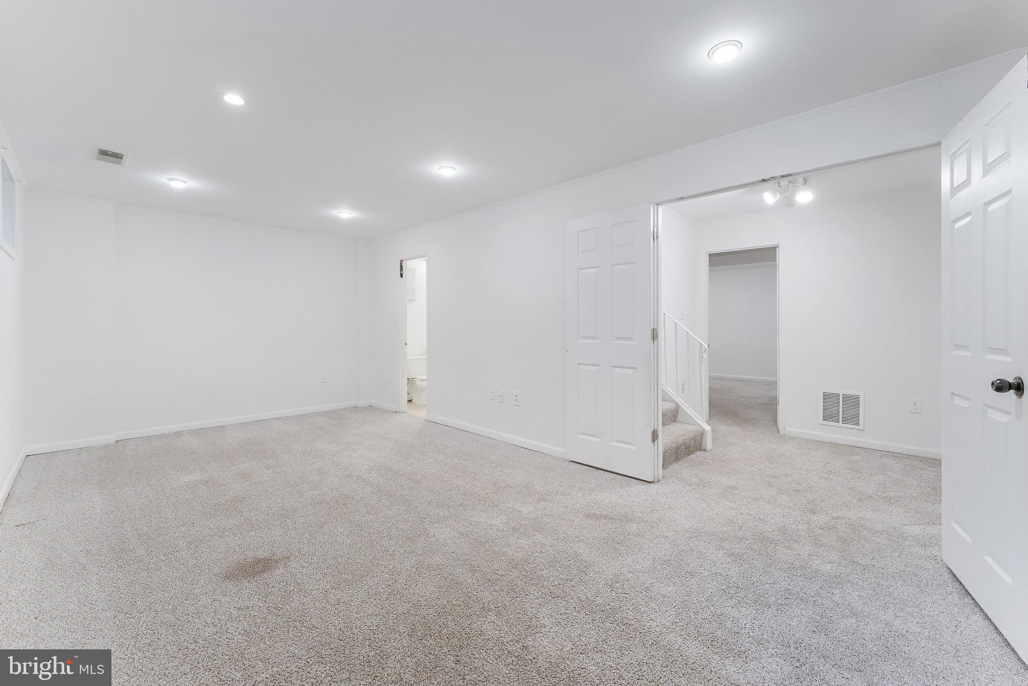 7020 BRADWOOD COURT