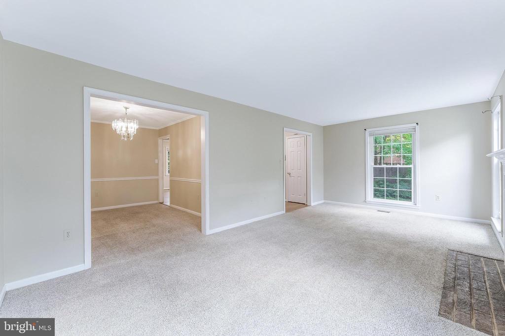 7020 BRADWOOD COURT