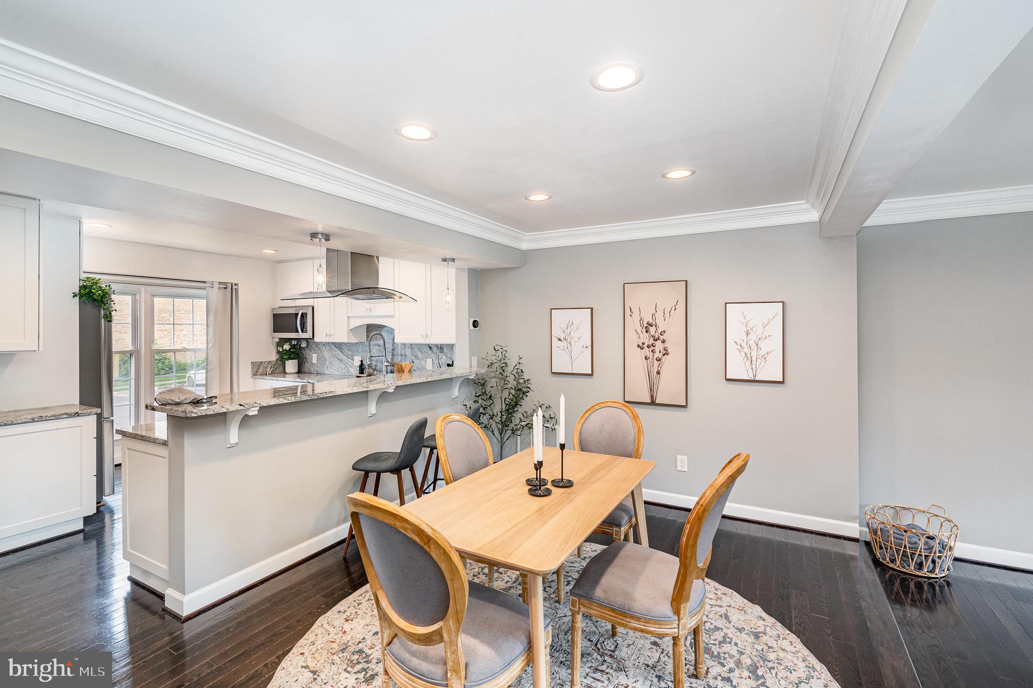 6916 Lafayette Park Dr