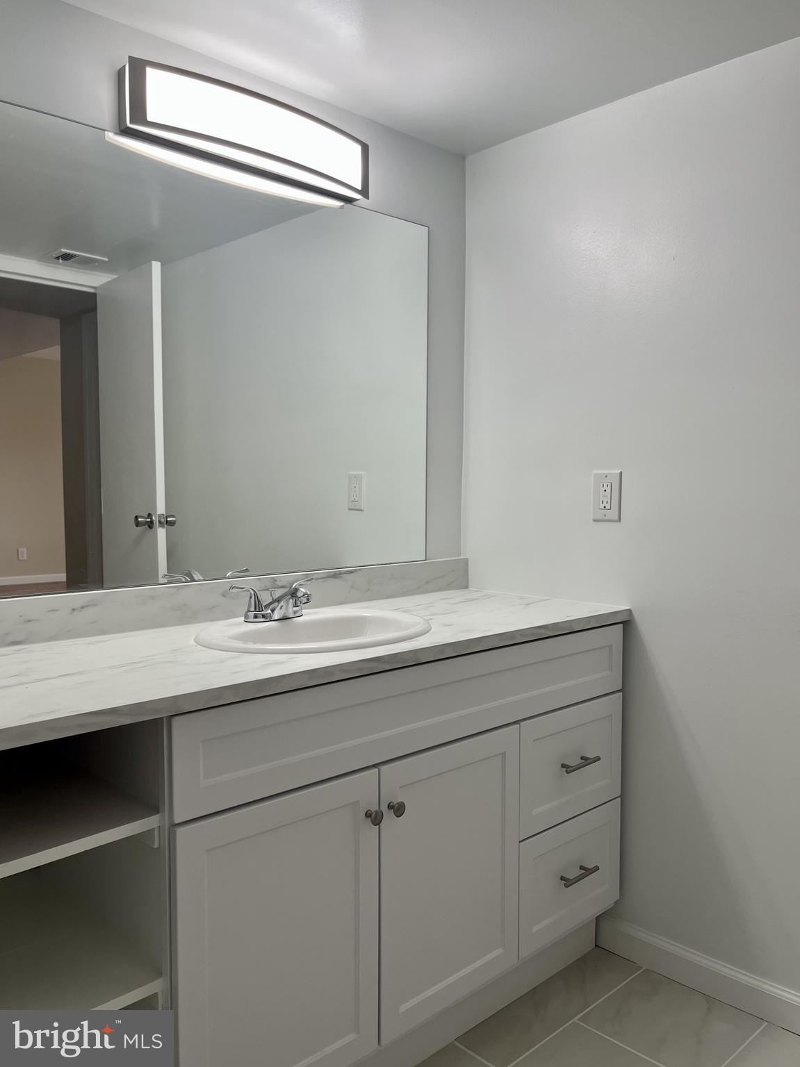 2647 Redcoat Dr #130