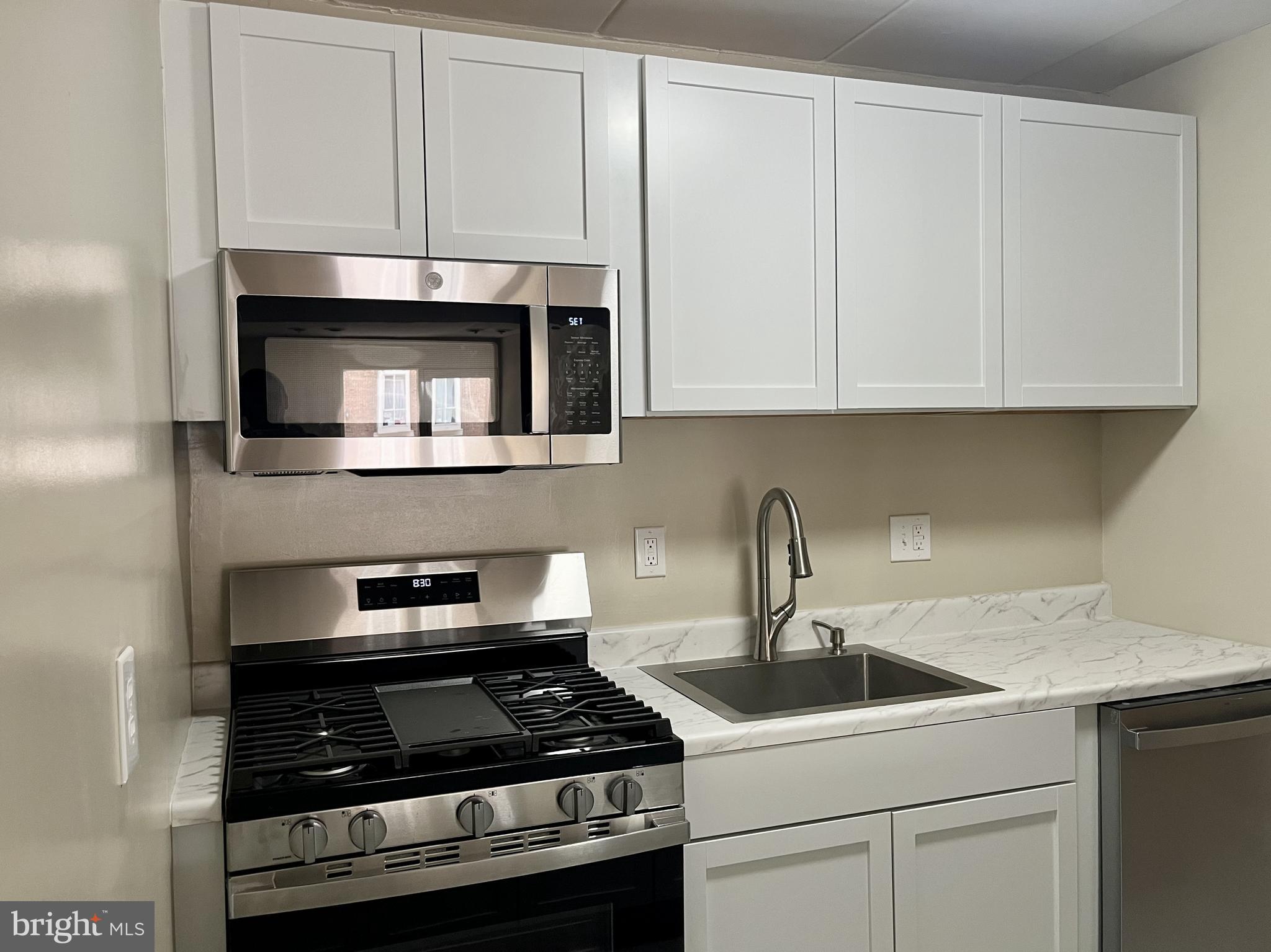 2647 Redcoat Dr #130