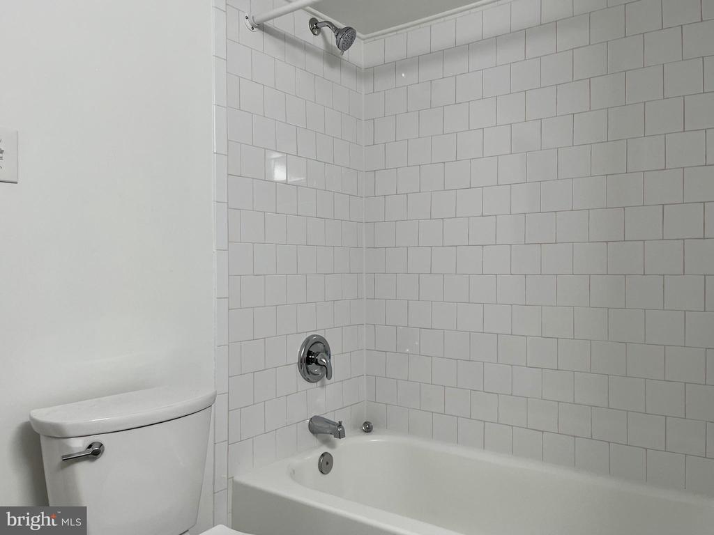 2647 Redcoat Dr #130