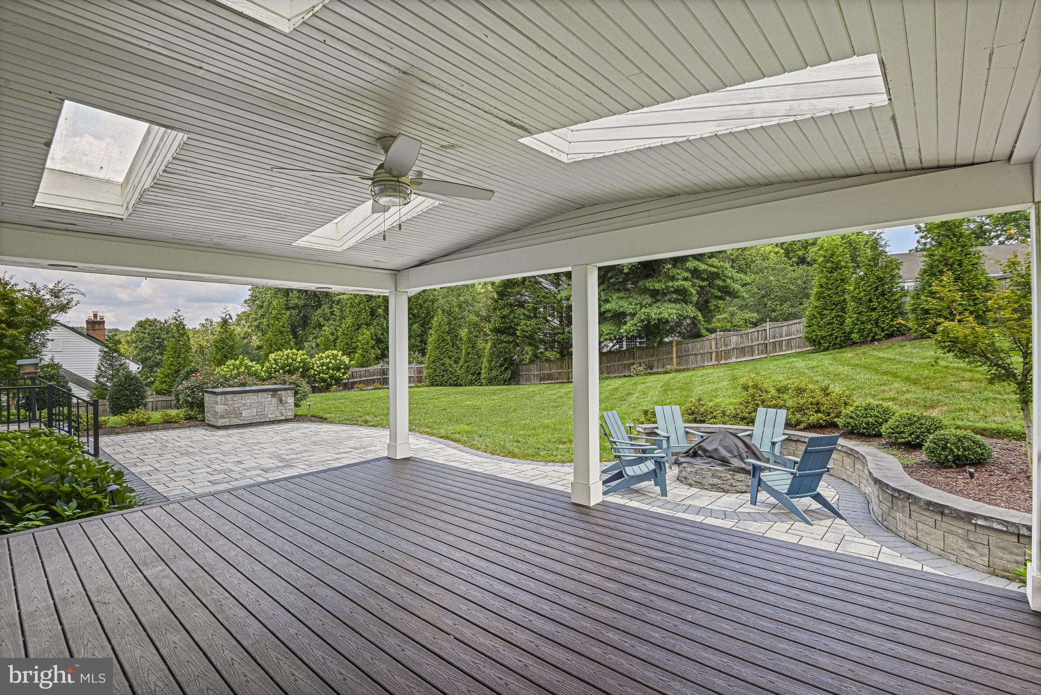 9810 Spring Ridge Ln