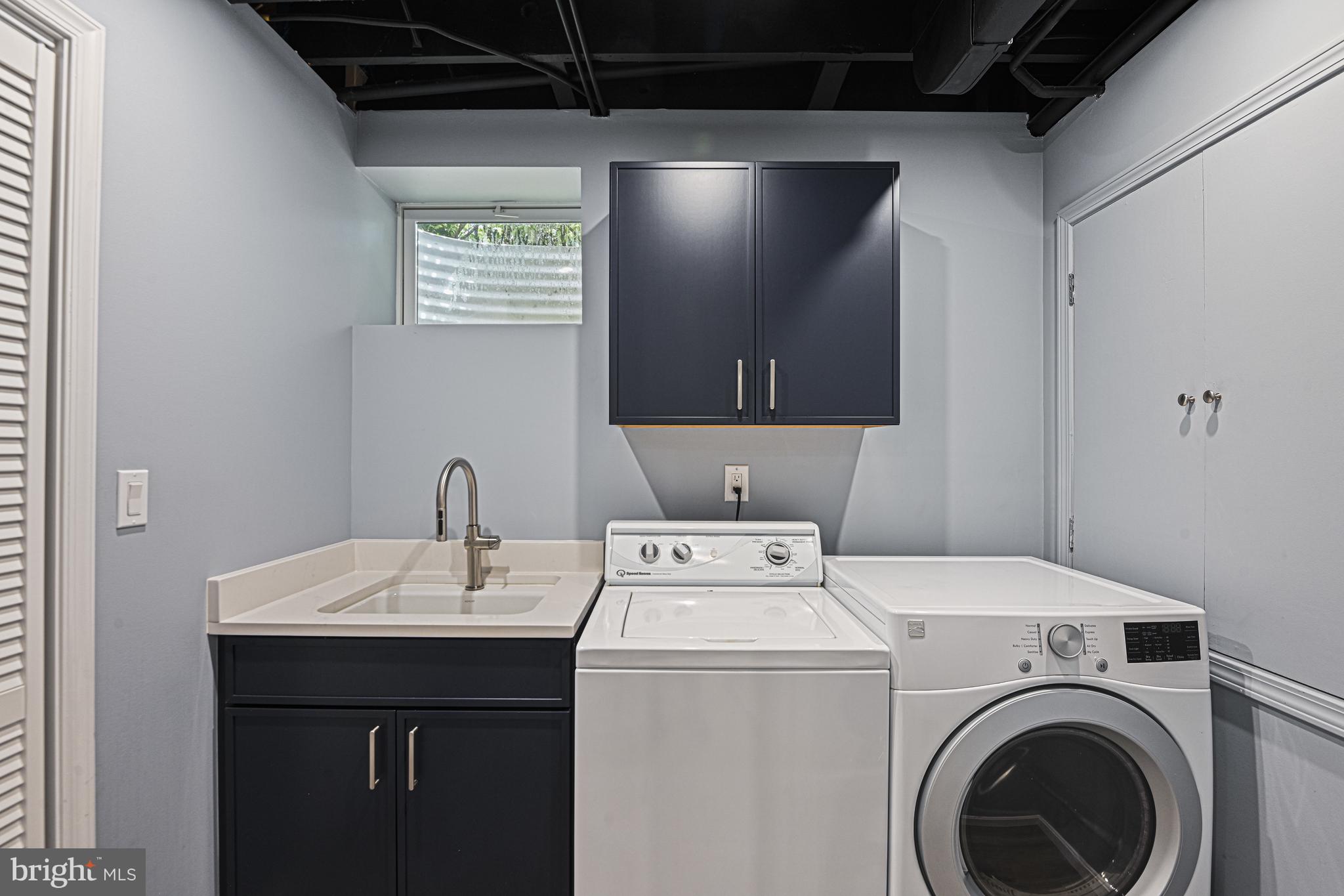 9810 Spring Ridge Ln