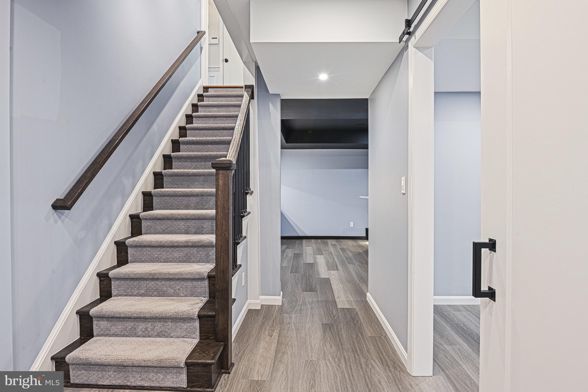 9810 Spring Ridge Ln