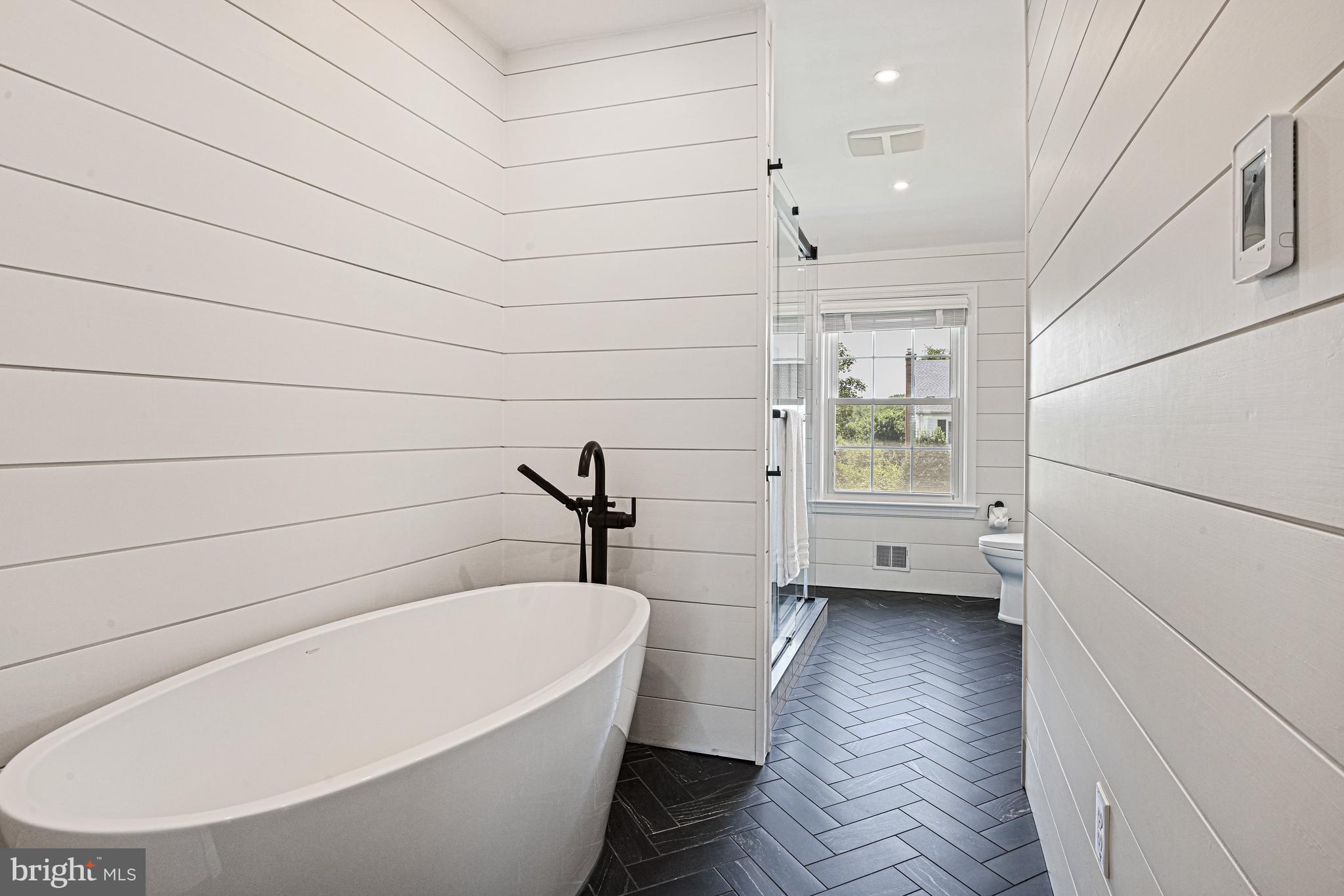 9810 Spring Ridge Ln