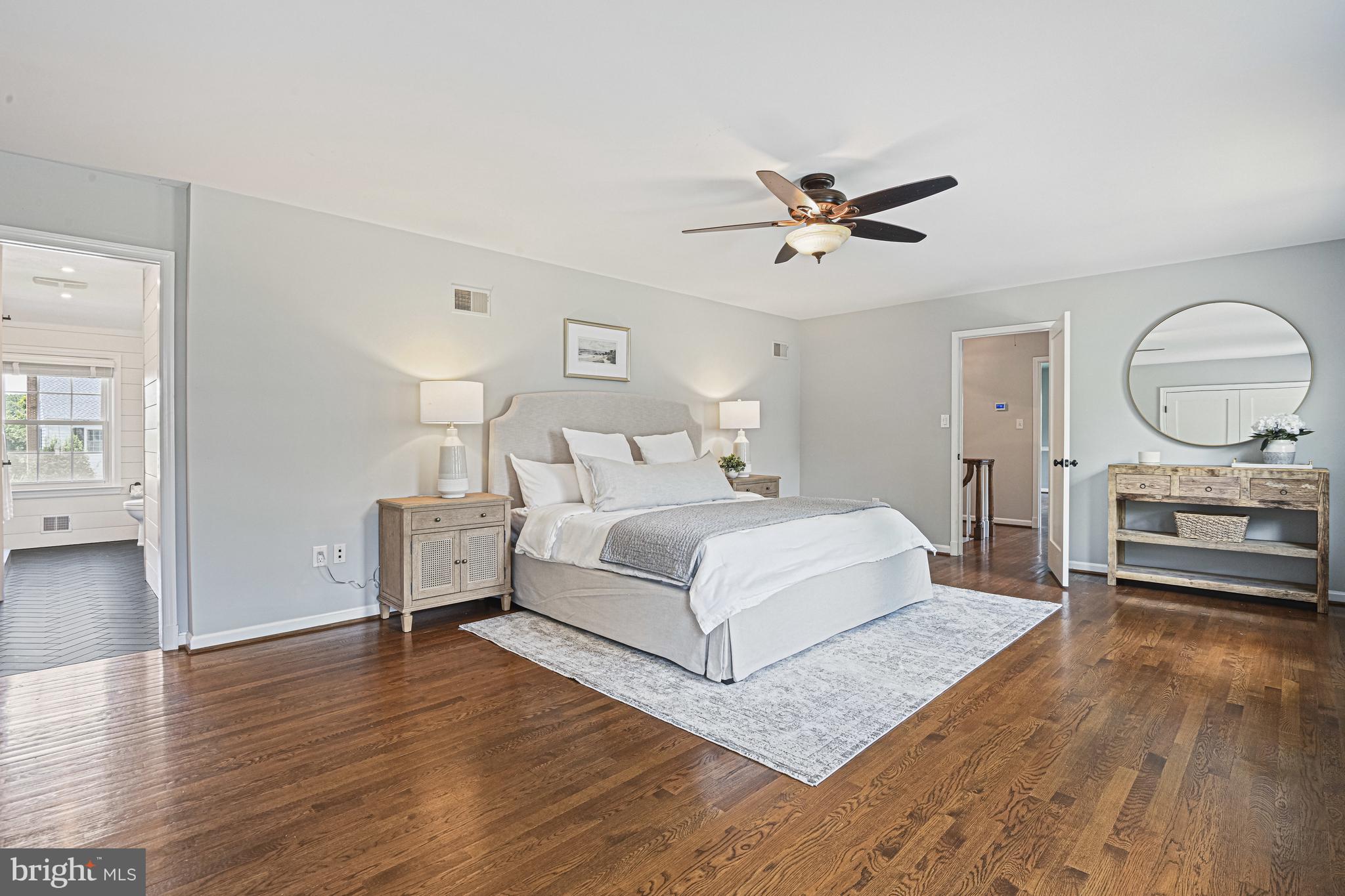 9810 Spring Ridge Ln