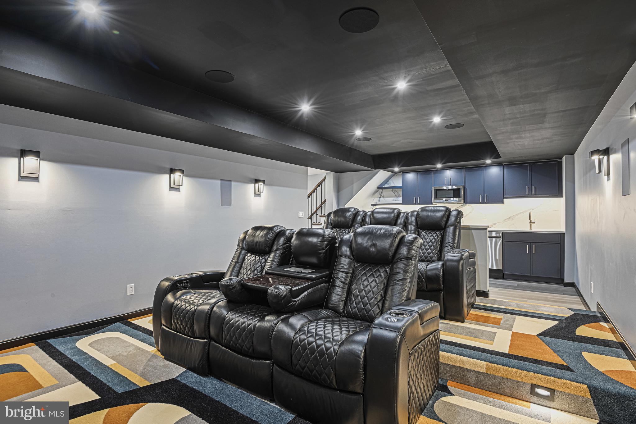 9810 Spring Ridge Ln