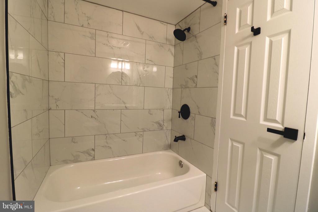 2249 CASTLE ROCK SQUARE 11C