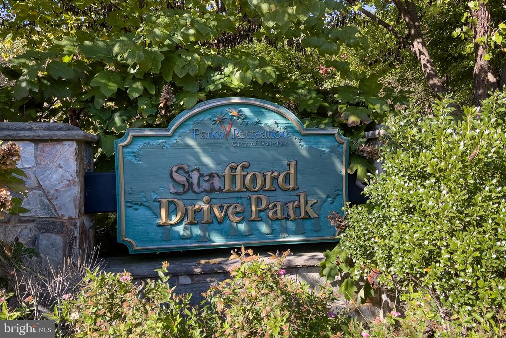 4819 BENTONBROOK DRIVE