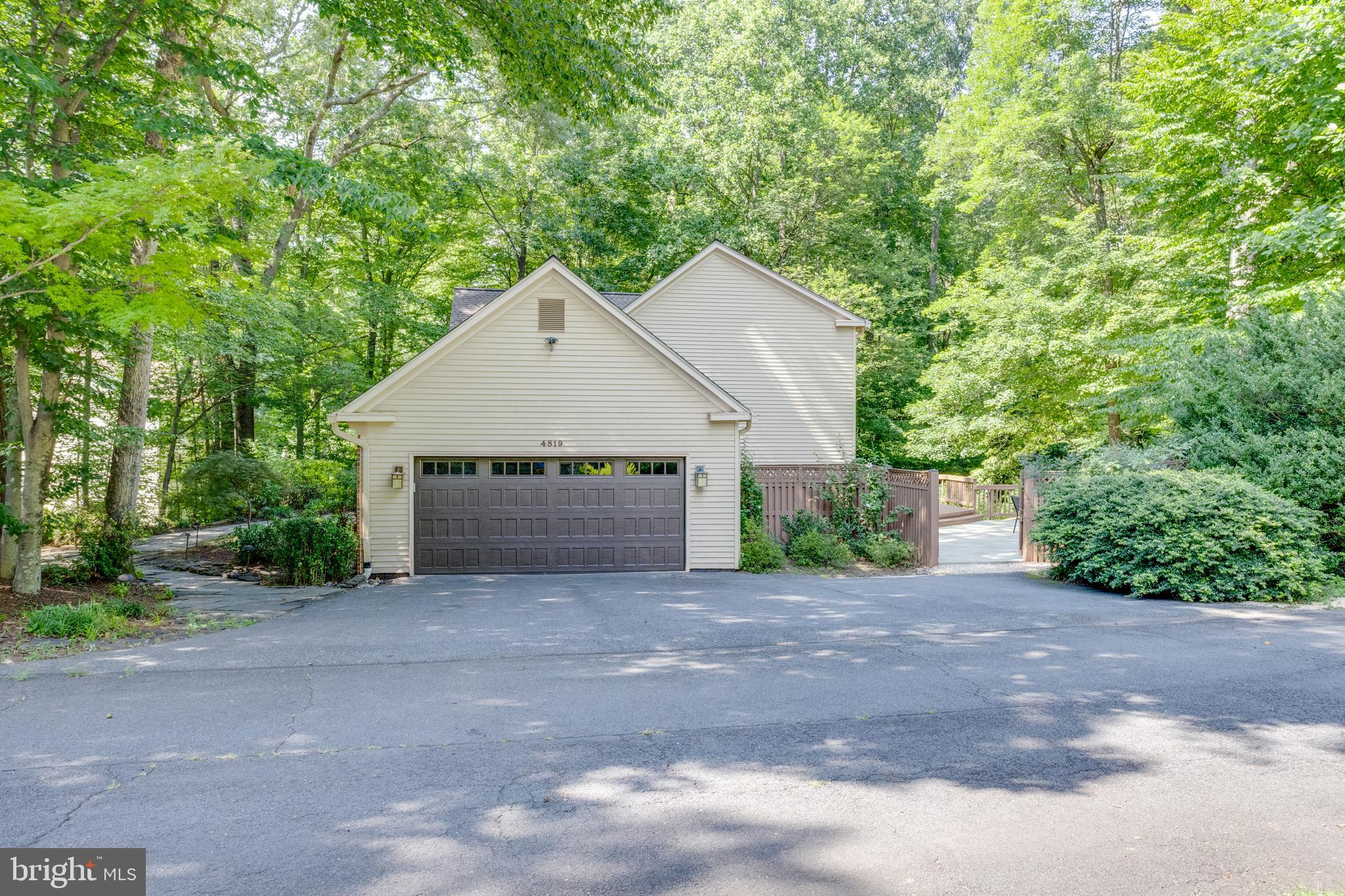 4819 BENTONBROOK DRIVE