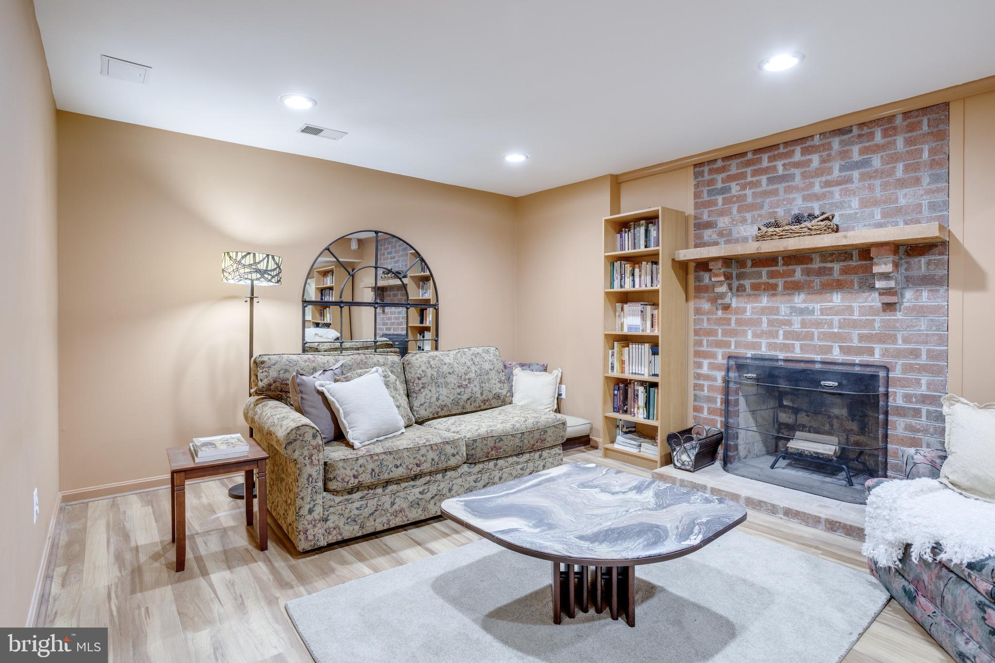 4819 BENTONBROOK DRIVE