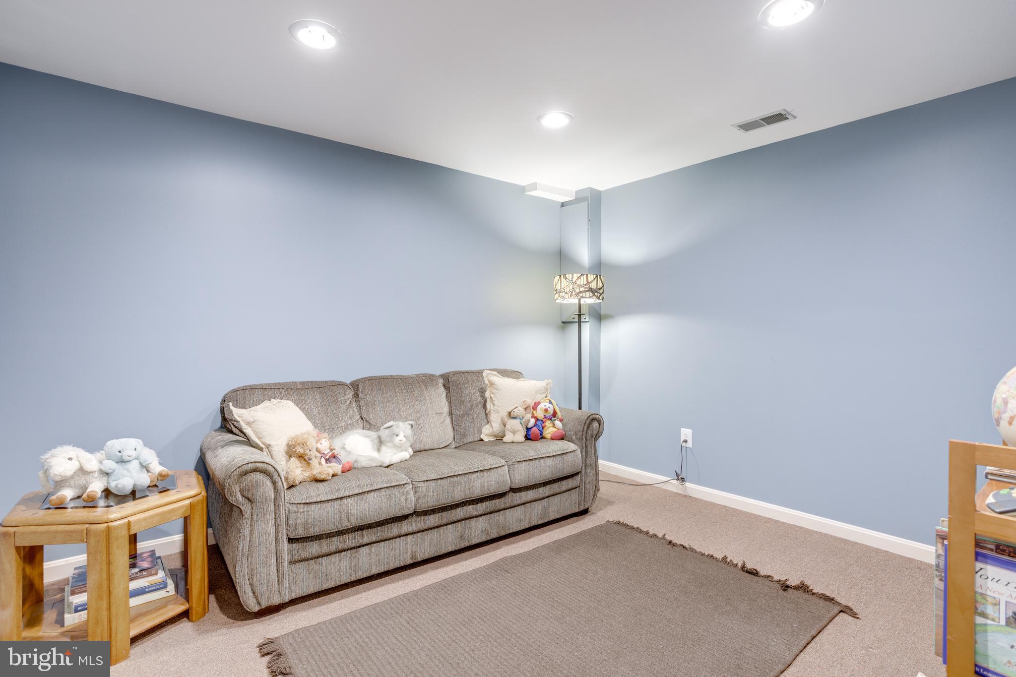 4819 BENTONBROOK DRIVE