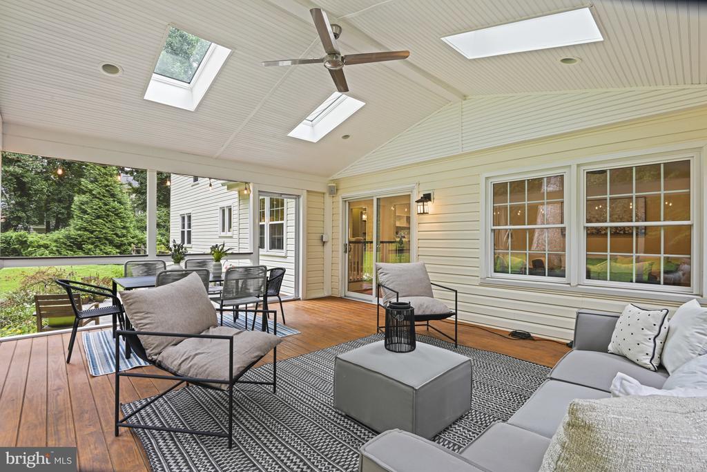 2330 Augustus Ct