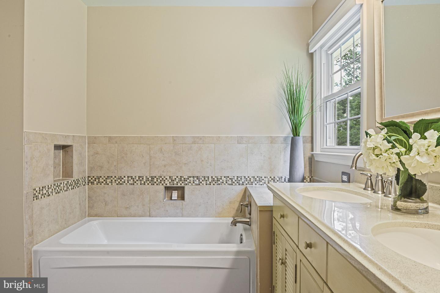 2330 Augustus Ct