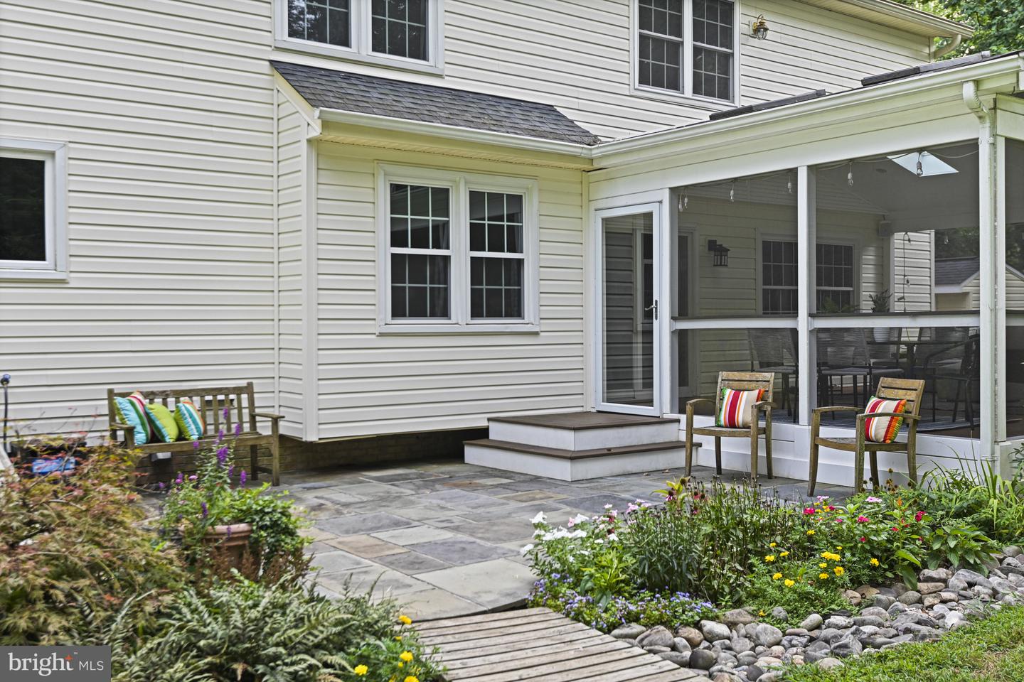 2330 Augustus Ct