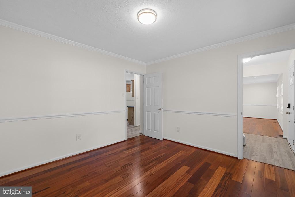 13609 ELLENDALE DR