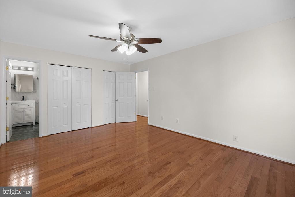 13609 ELLENDALE DR