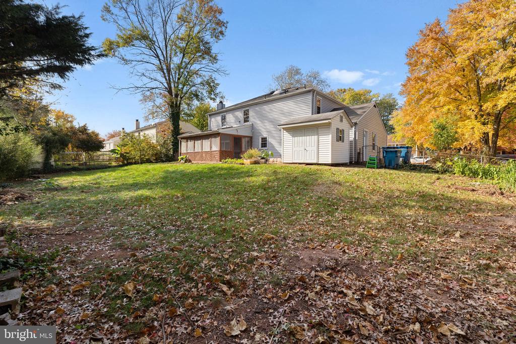 13609 ELLENDALE DR